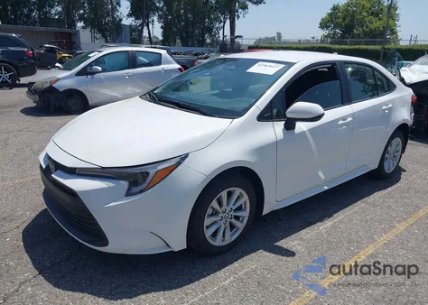 2025 Toyota Corolla Hybrid Le z USA, uszkodzony, nr VIN JTDBCMFE3S3096041